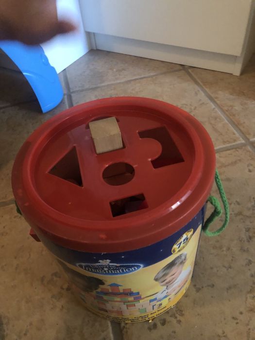 Jogo de peças de madeira