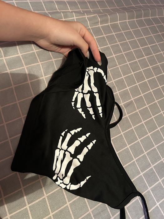 Топ, чорний з імітацією рук