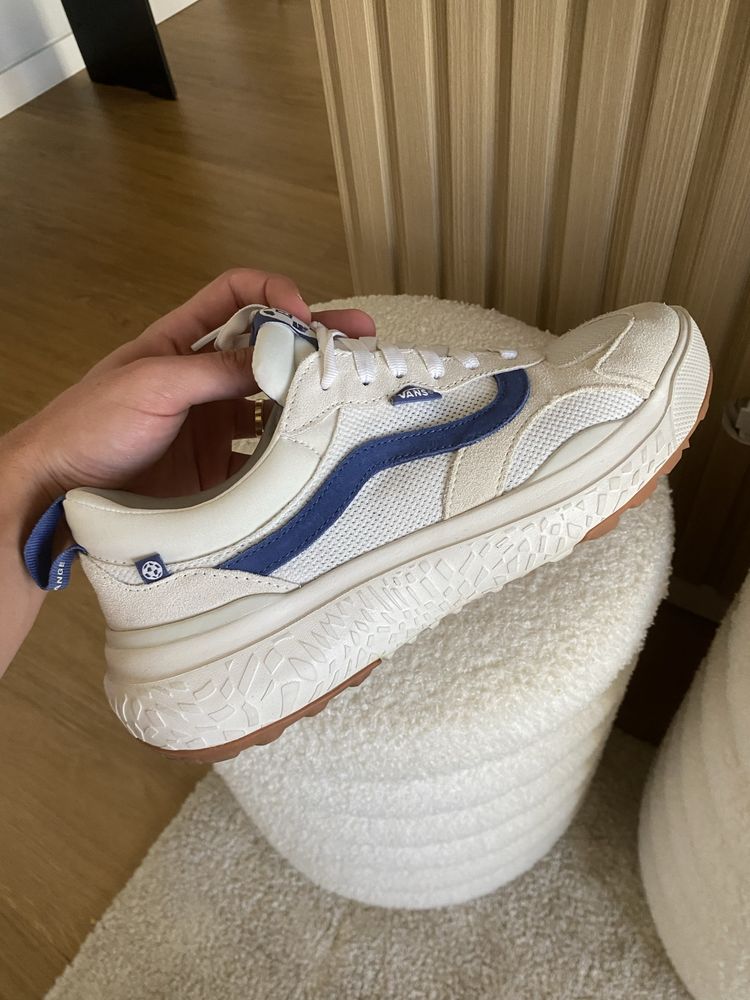 Vans ultrarange