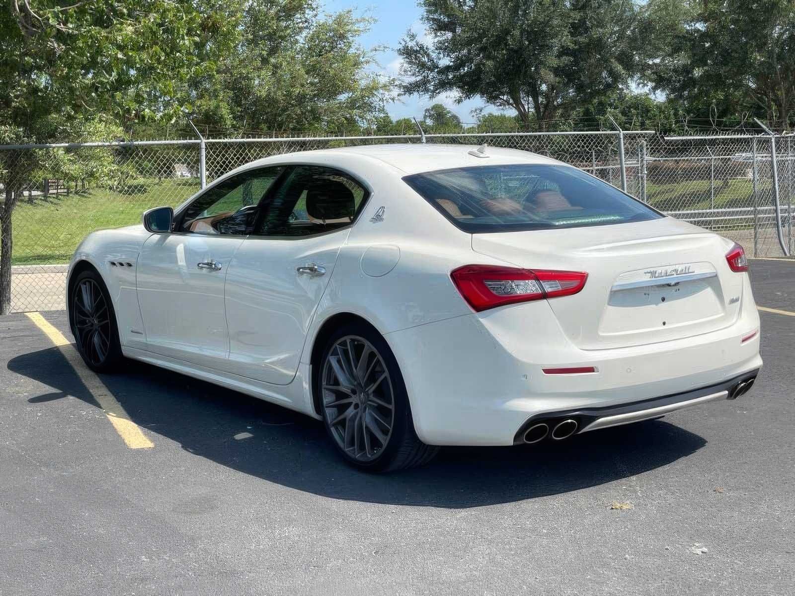 2020 Maserati Ghibli GranLusso