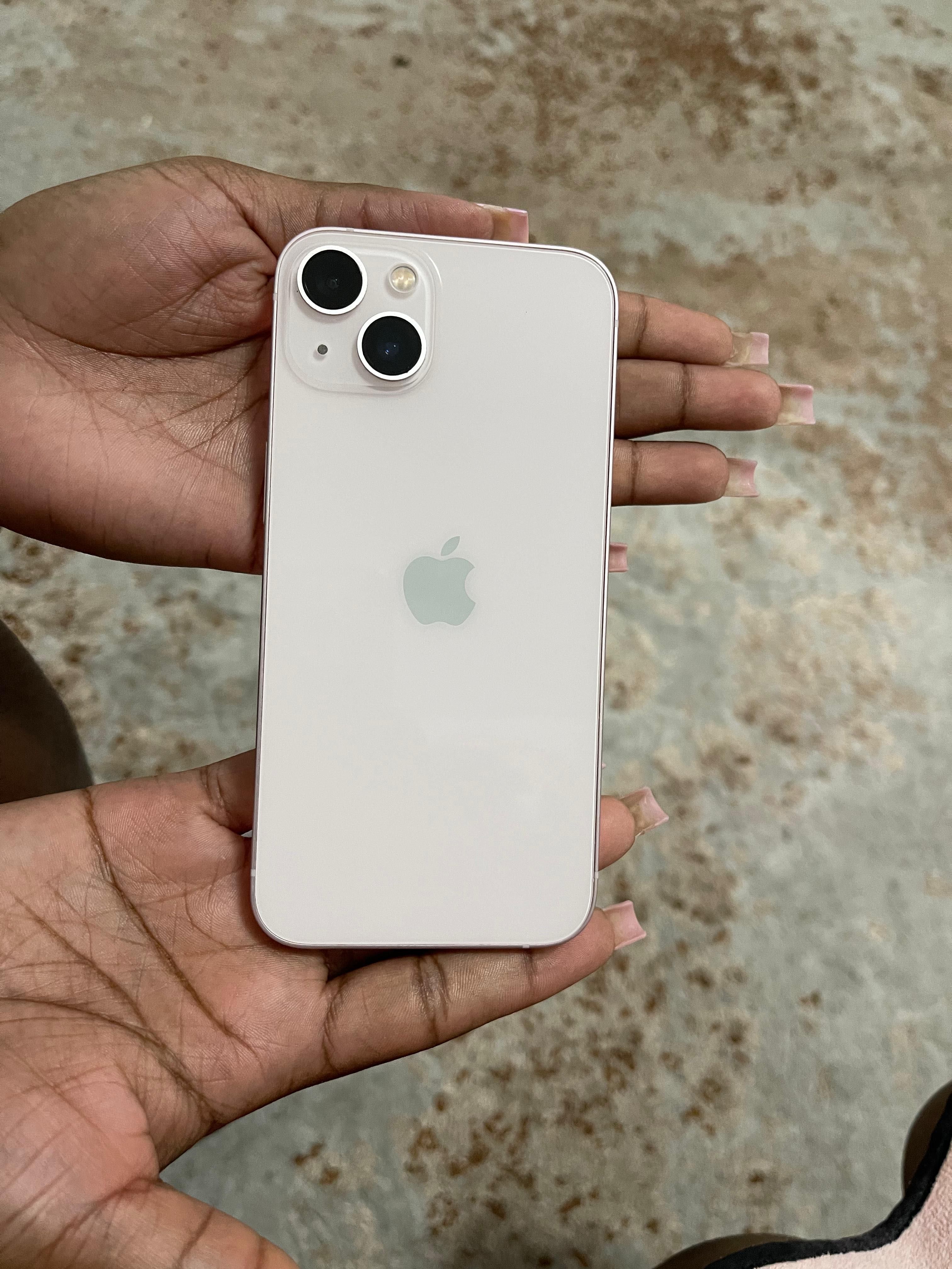 Vendo meu IPhone 13 Rosa