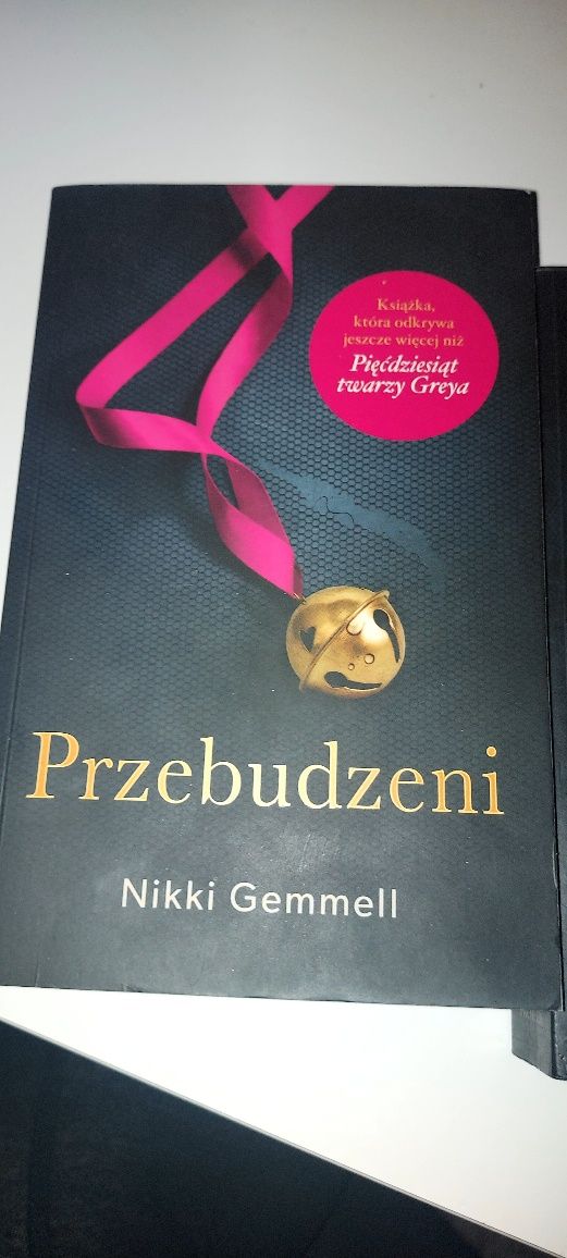 Przebudzeni Obnażeni Nikki Gemmell romanse