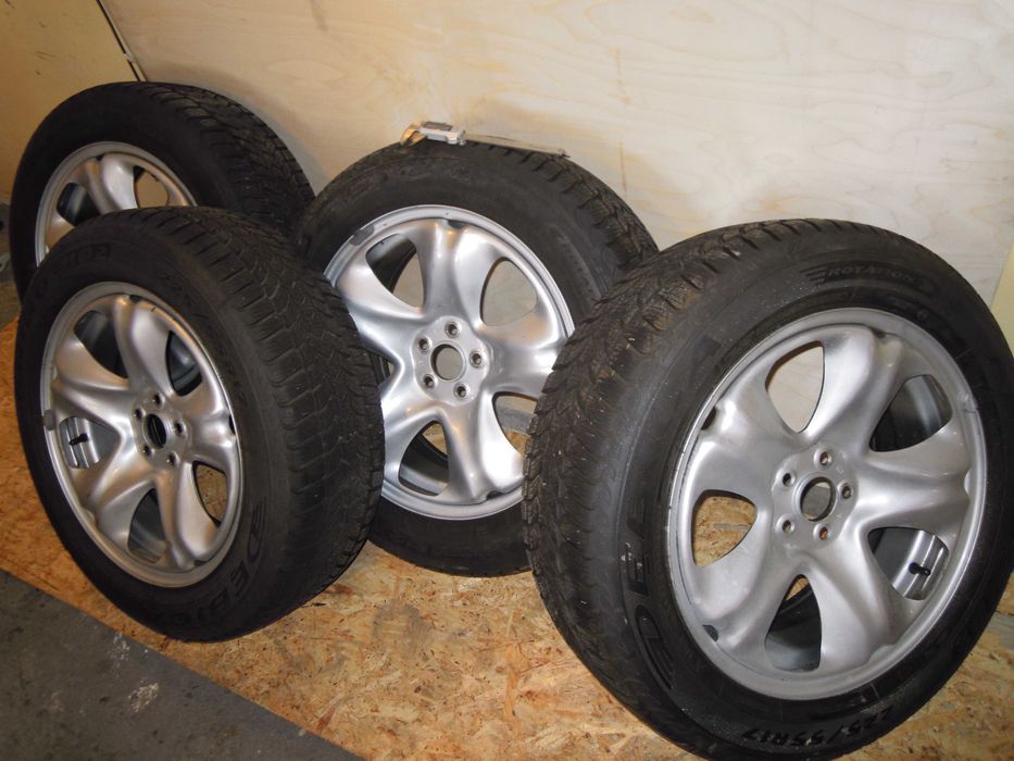 koła komplet felgi stalowe opony zimowe dębica 225/55 R 17  subaru