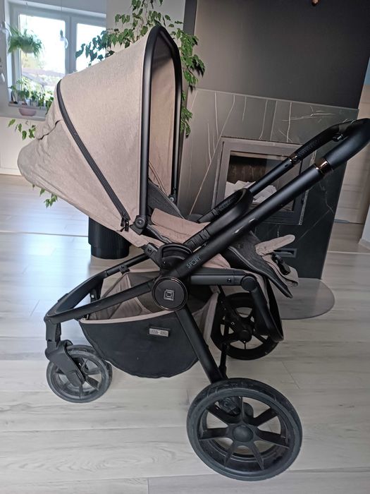 Spacerówka Muuvo quick 2022 do 22 kg