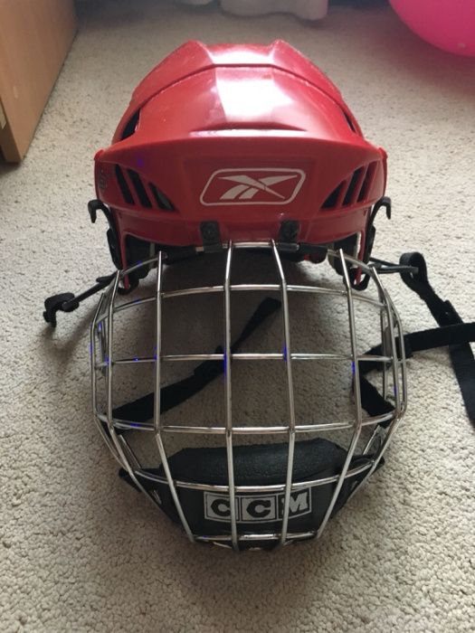 Продам шлем Reebok!