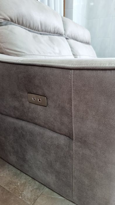 Sofá relax eléctrico cinza (preço original 899€)