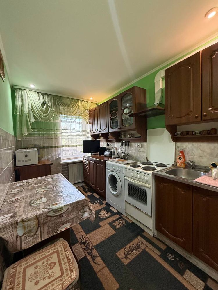 2 кімнатна квартира в м.Тисмениця. Можливий продаж по постановах!!!