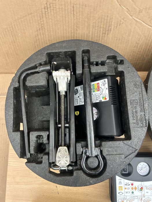 Домкрат Renault ZOE рено зое зоя