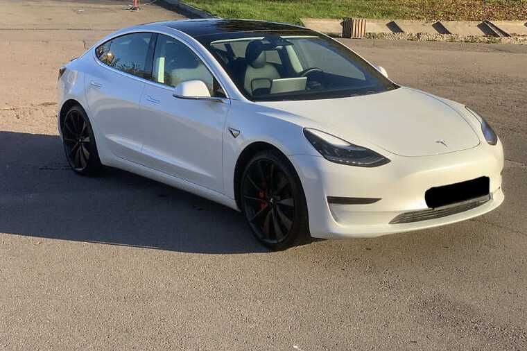 Продаю Tesla Model 3 Perfomance 2019 обслужена, доглянута!
