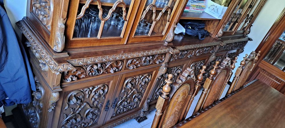 Sala de Jantar século XVII em ótimo estado