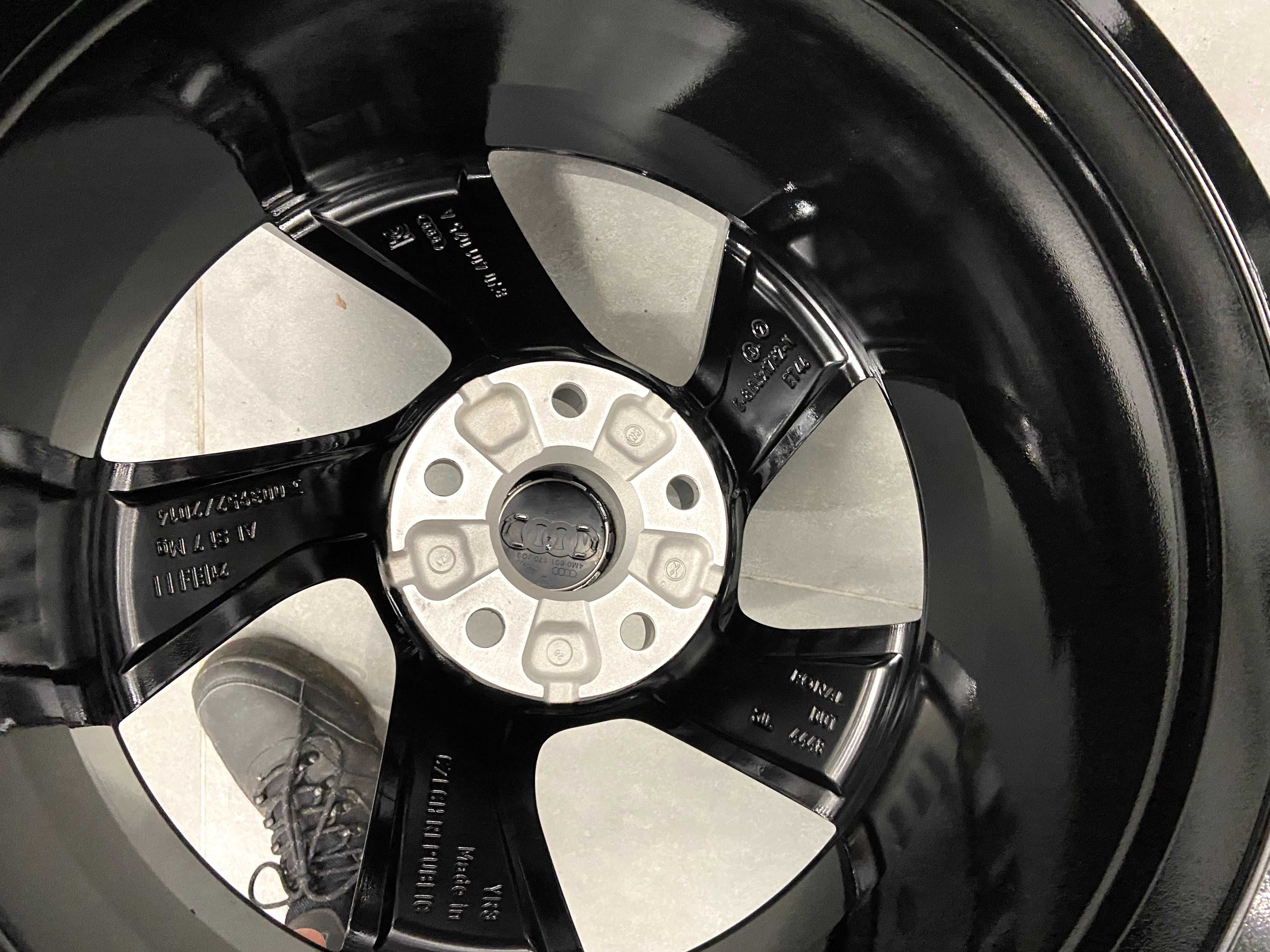 Oryginalne felgi 17 5x112 ET46 Audi A3 8Y A4 B6 B7