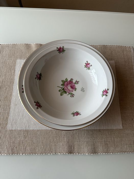 Фарфор из ГДР. Комплект столовой посуды