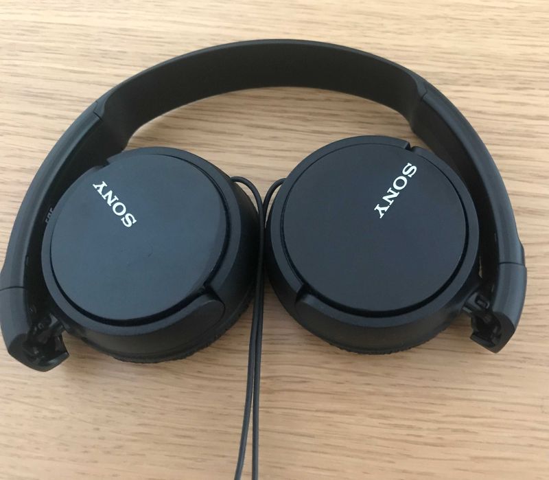 Składane słuchawki nauszne Sony MDR ZX110B czarne