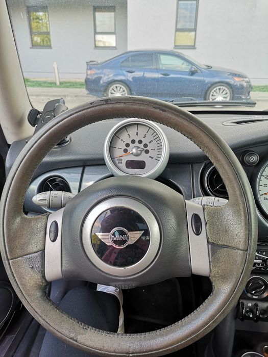 MINI ONE 1.6 z szyberdachem 2003