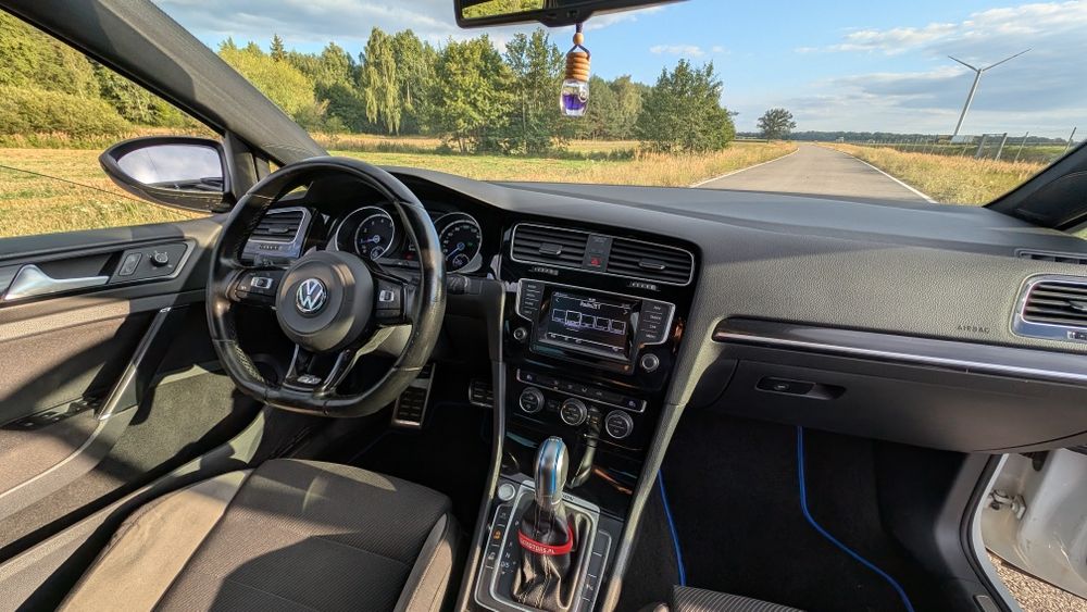Volkswagen Golf 7R 300km