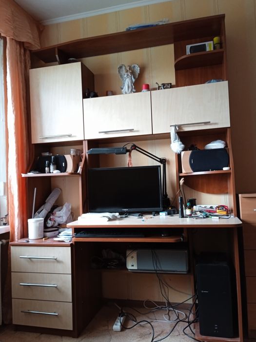 Компьютерный стол