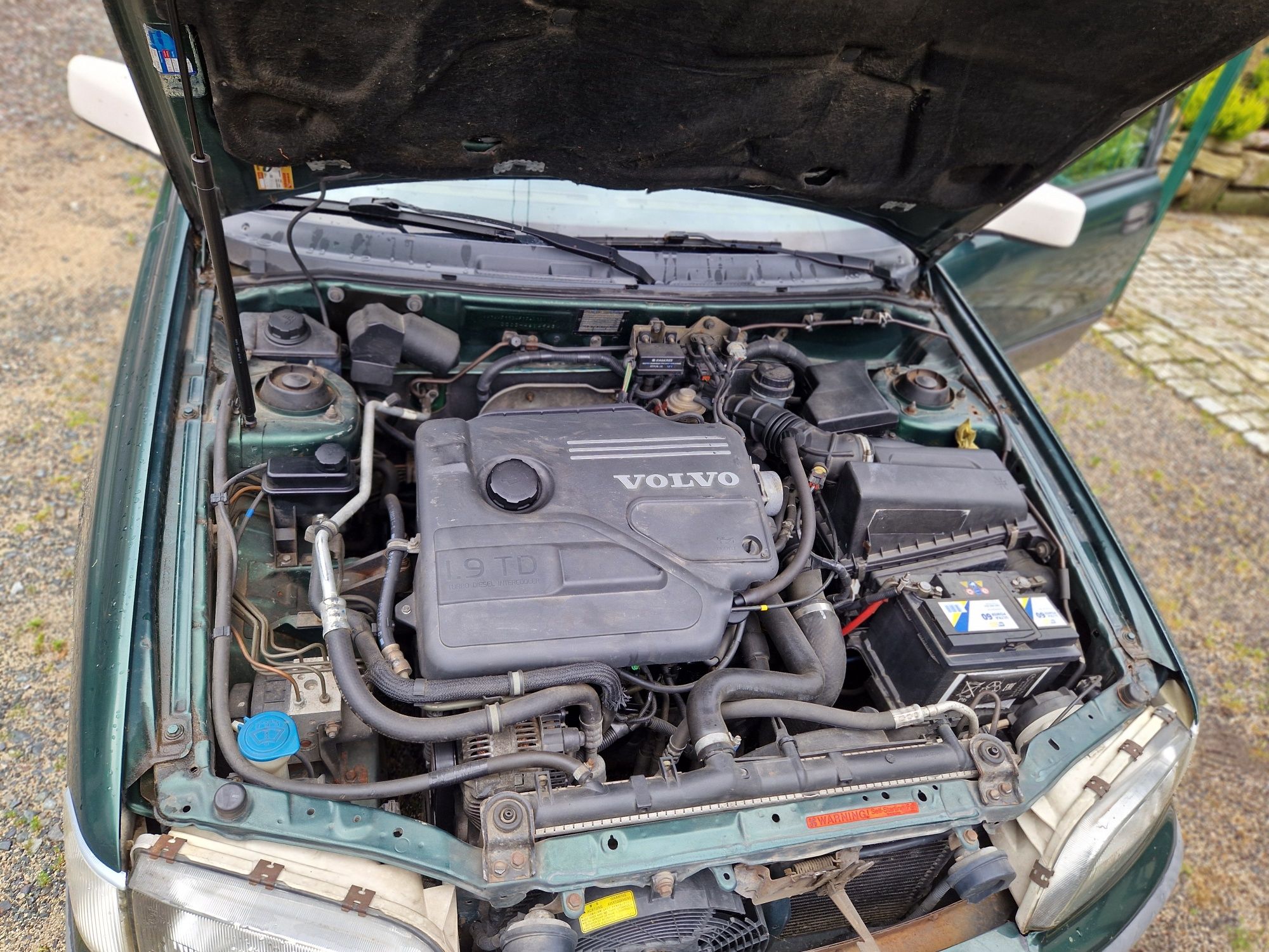 Volvo v40 1998r.