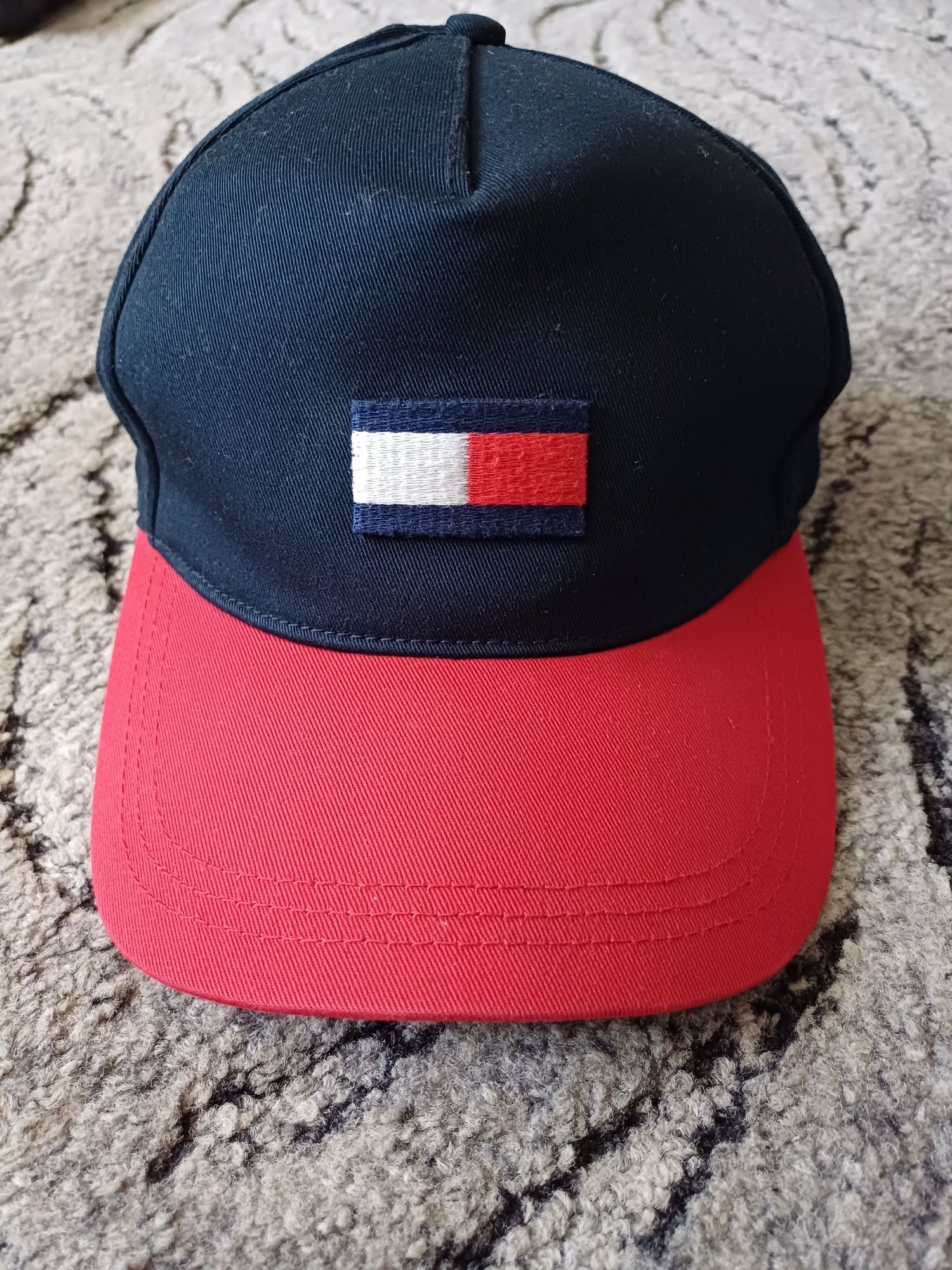 Czapka z daszkiem Tommy Hilfiger jak NOWA oryginal OKAZJA snapback