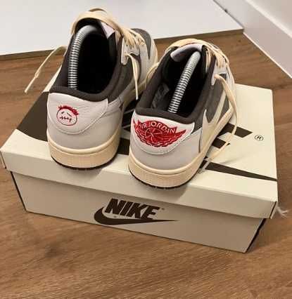 Buty_NIke_Jordan1RetroLowTravisScottReverseMocha RRR.42