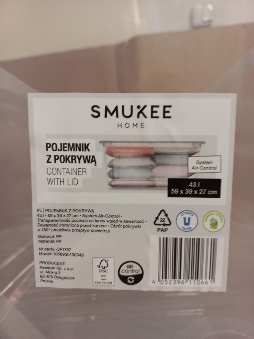 Pojemniki skrzynki z pokrywą 6 szt po 35 zł,  poj43 l. wym.59x39x27 cm