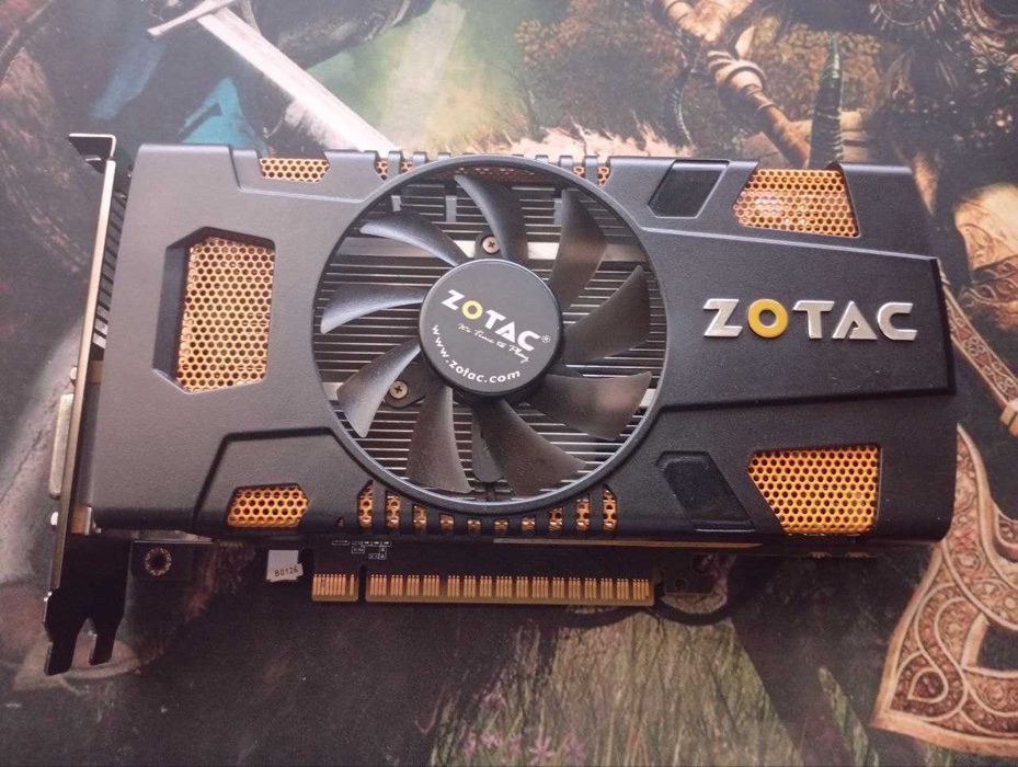 Видеокарта ZOTAC GeForce GTX 550 Ti ZT-50402-10L