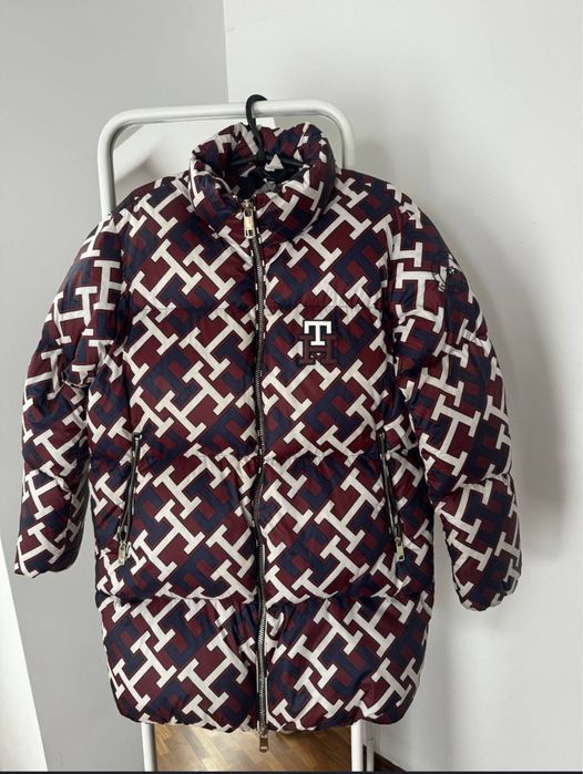 Tommy Hilfiger пуховик женский ориг XS-S размер