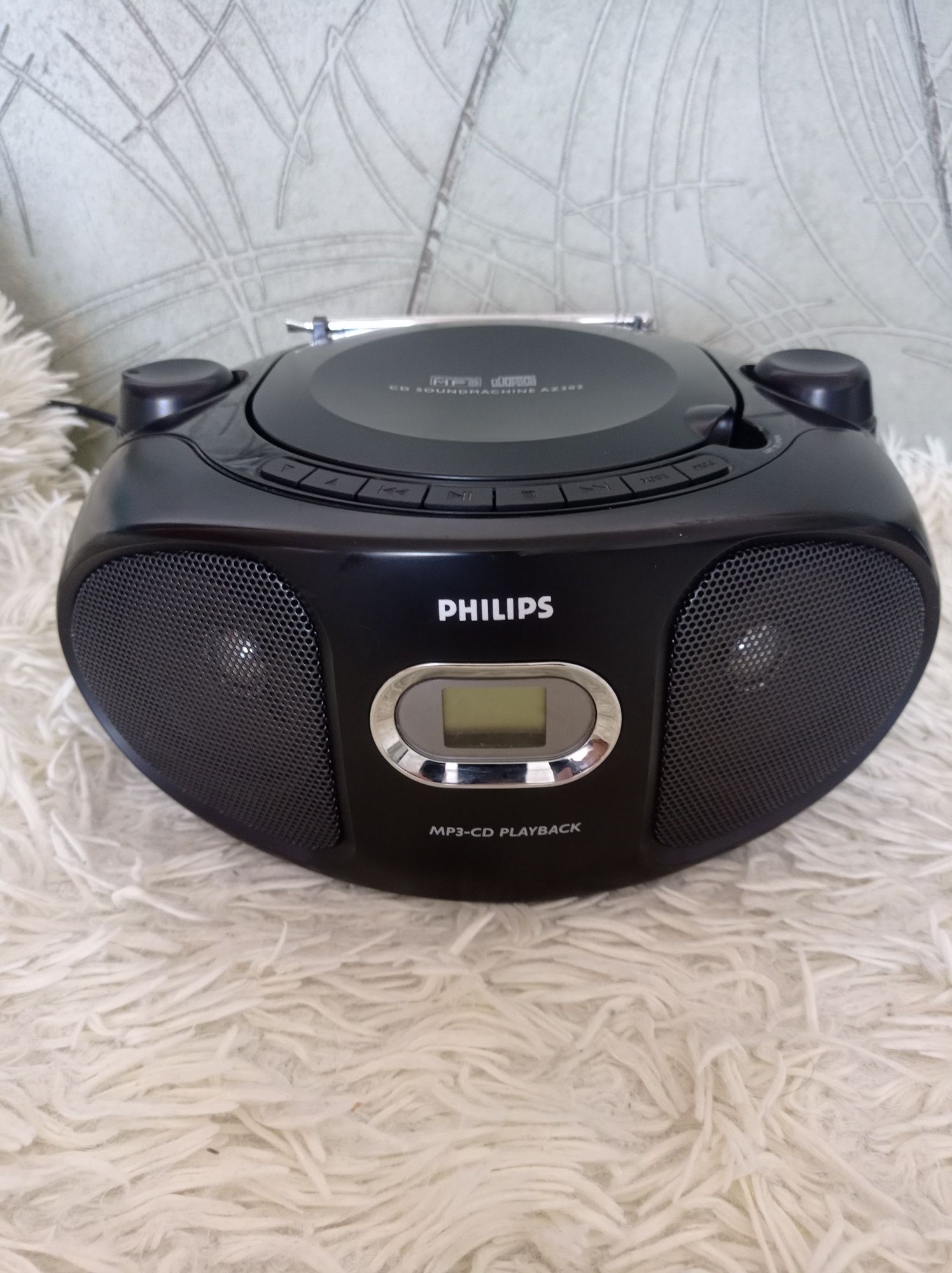 Мультимедийный проигрыватель Phillips sound machine AZ 302