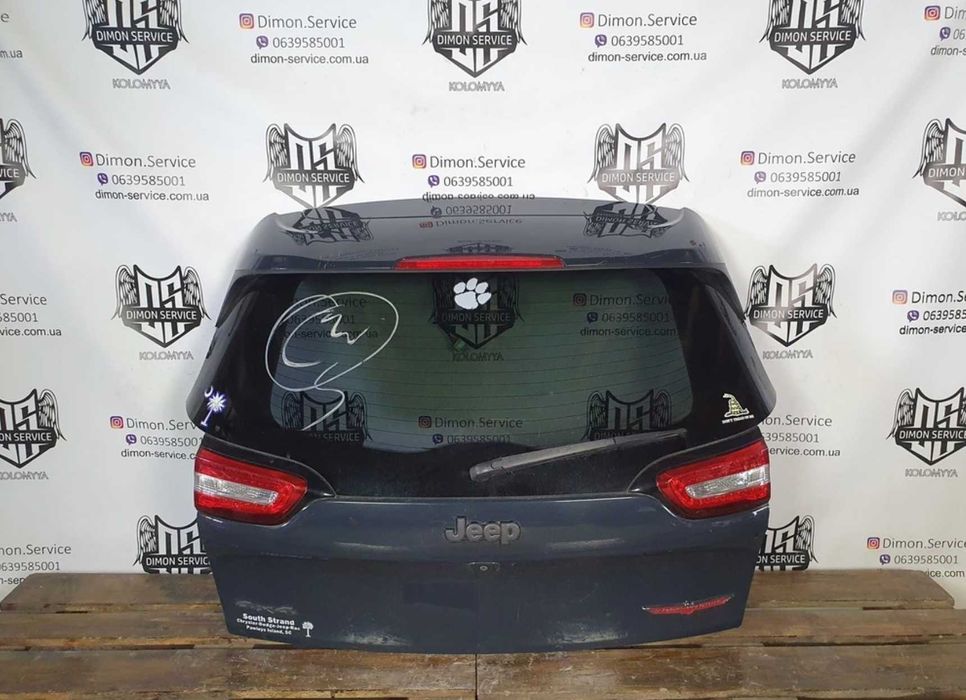Кришка багажника комплектна Jeep Cherokee KL Trailhawk Колір PSQ