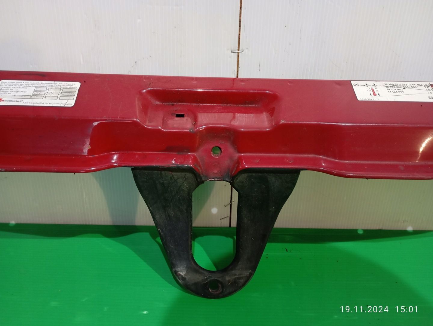 PAS PRZEDNI MERCEDES SL R129