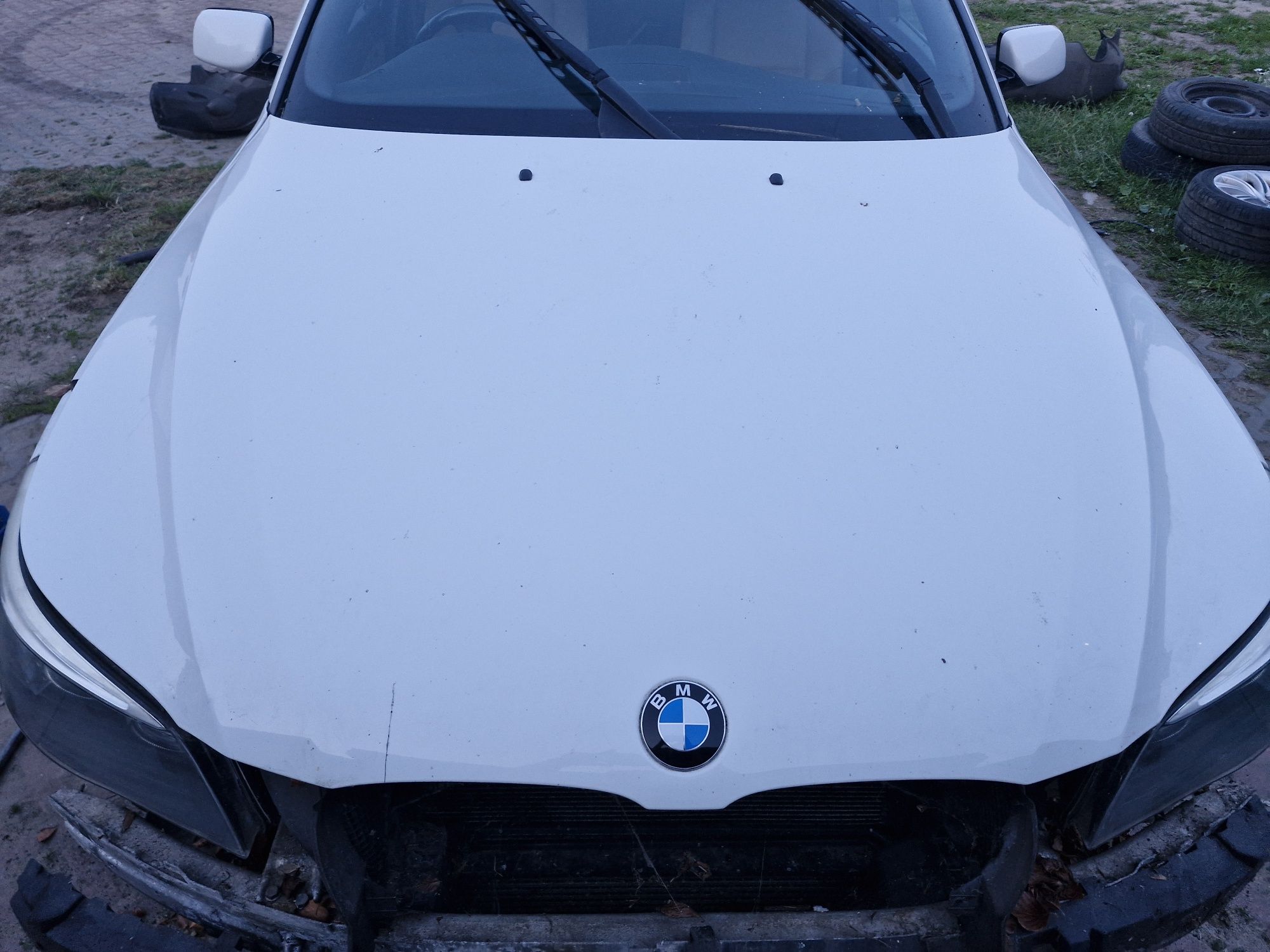 Bmw e60/61  2009r  maska  przednia pokrywa silnika  ALPINWEISS 3