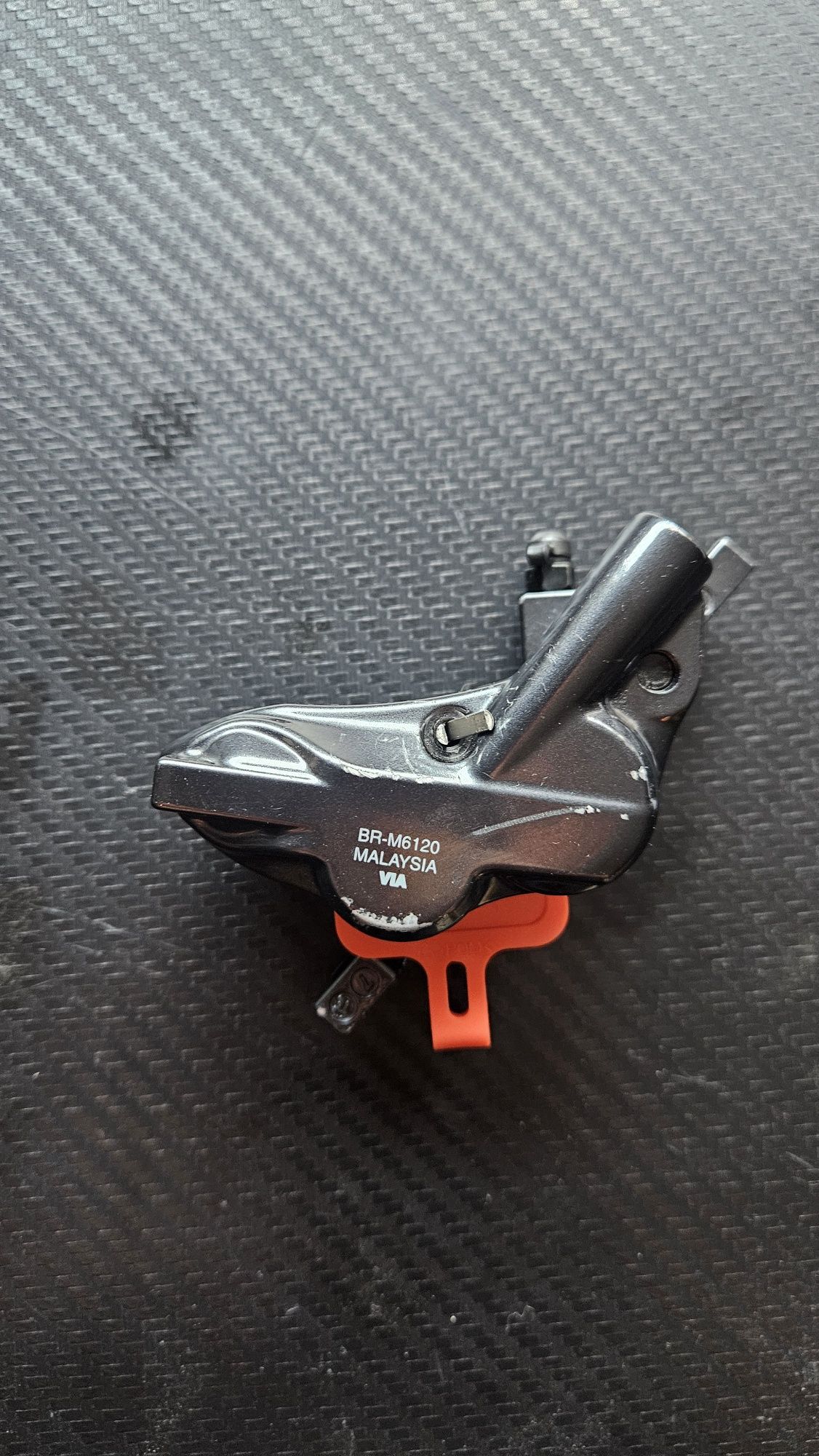 Zacisk hamulcowy Shimano Deore BR-M6120 4 tłoczki