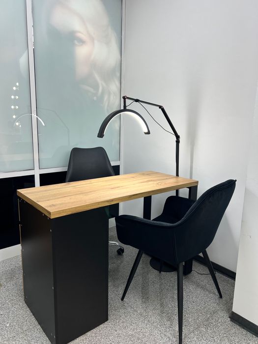 Здам місце майстра манікюру