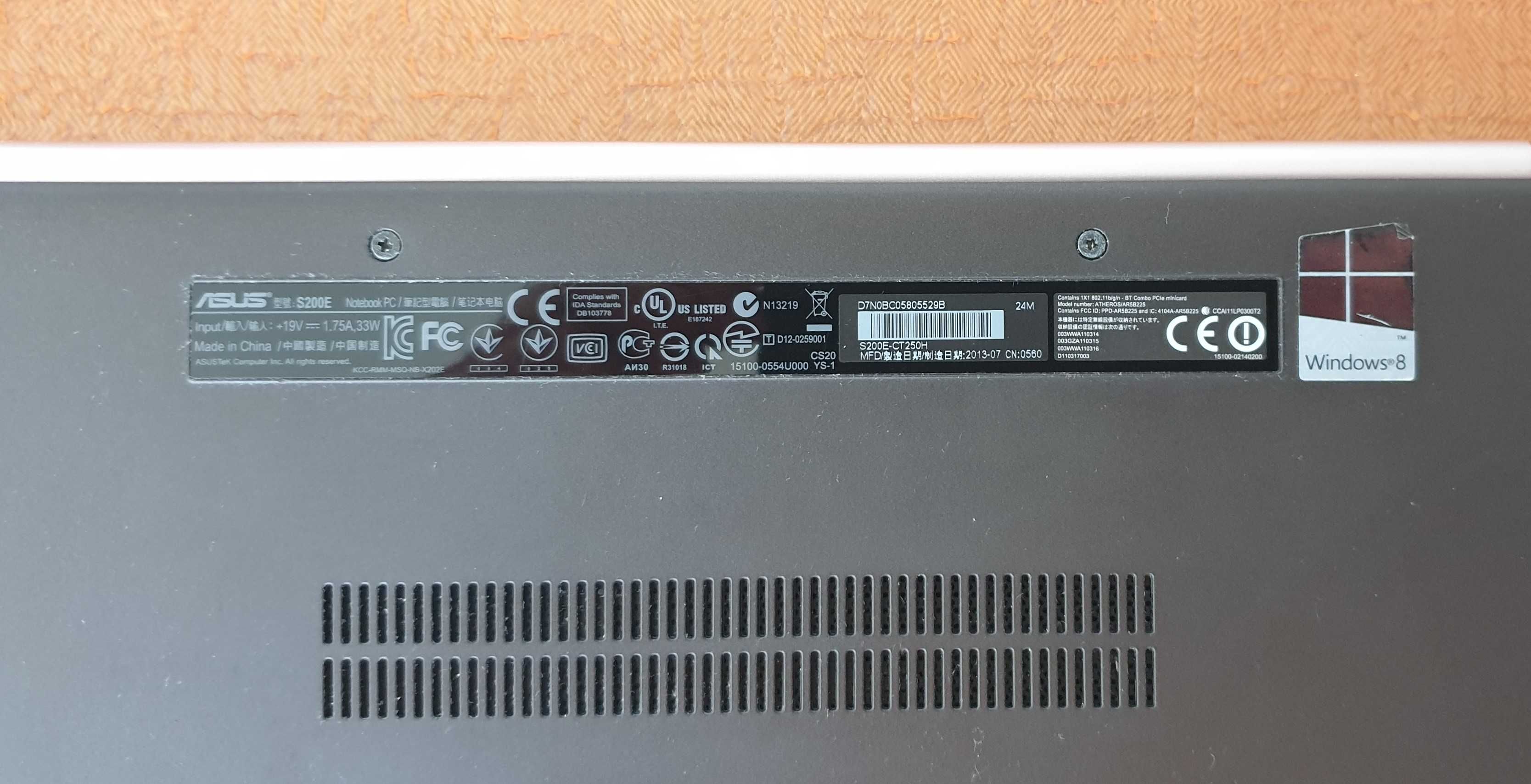 Portatil ASUS s200E