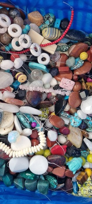 Caixa 15 kgs peças variados bijuteria