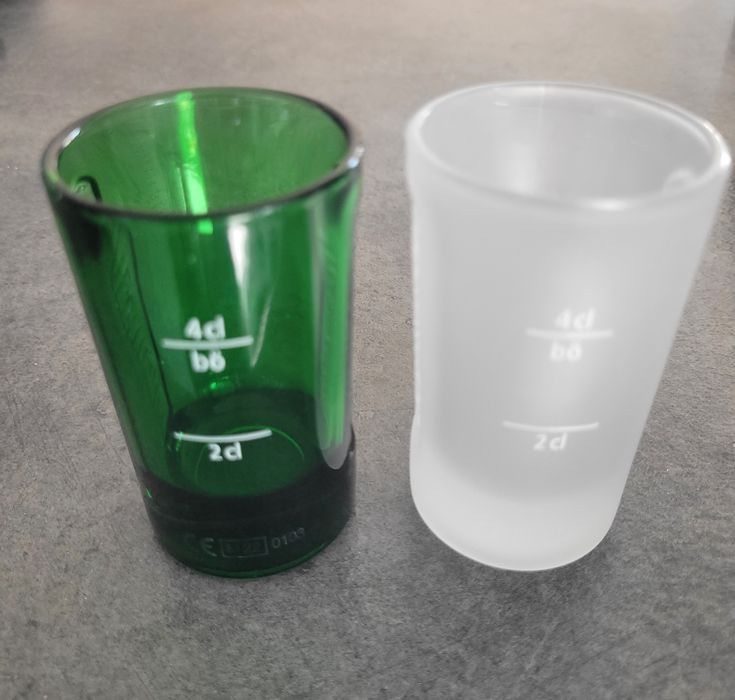 2 sztuki kieliszków Jagermeister 50ml