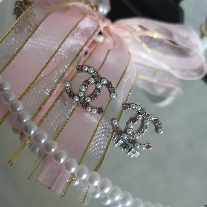 Przepiękne kolczyki wkretki cc perełki kryształki hit