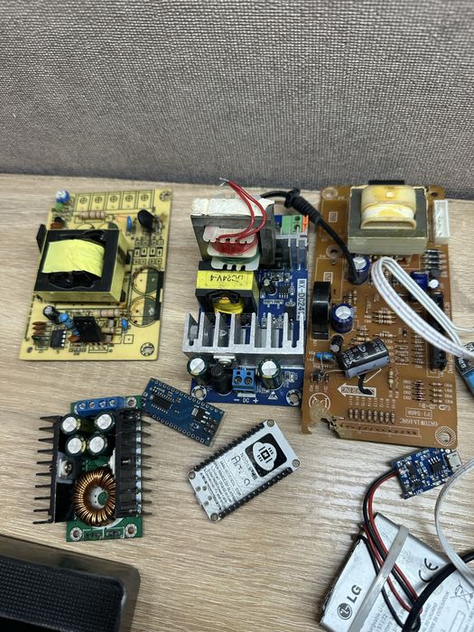 Ардуіно, датчики + купа запчастин
