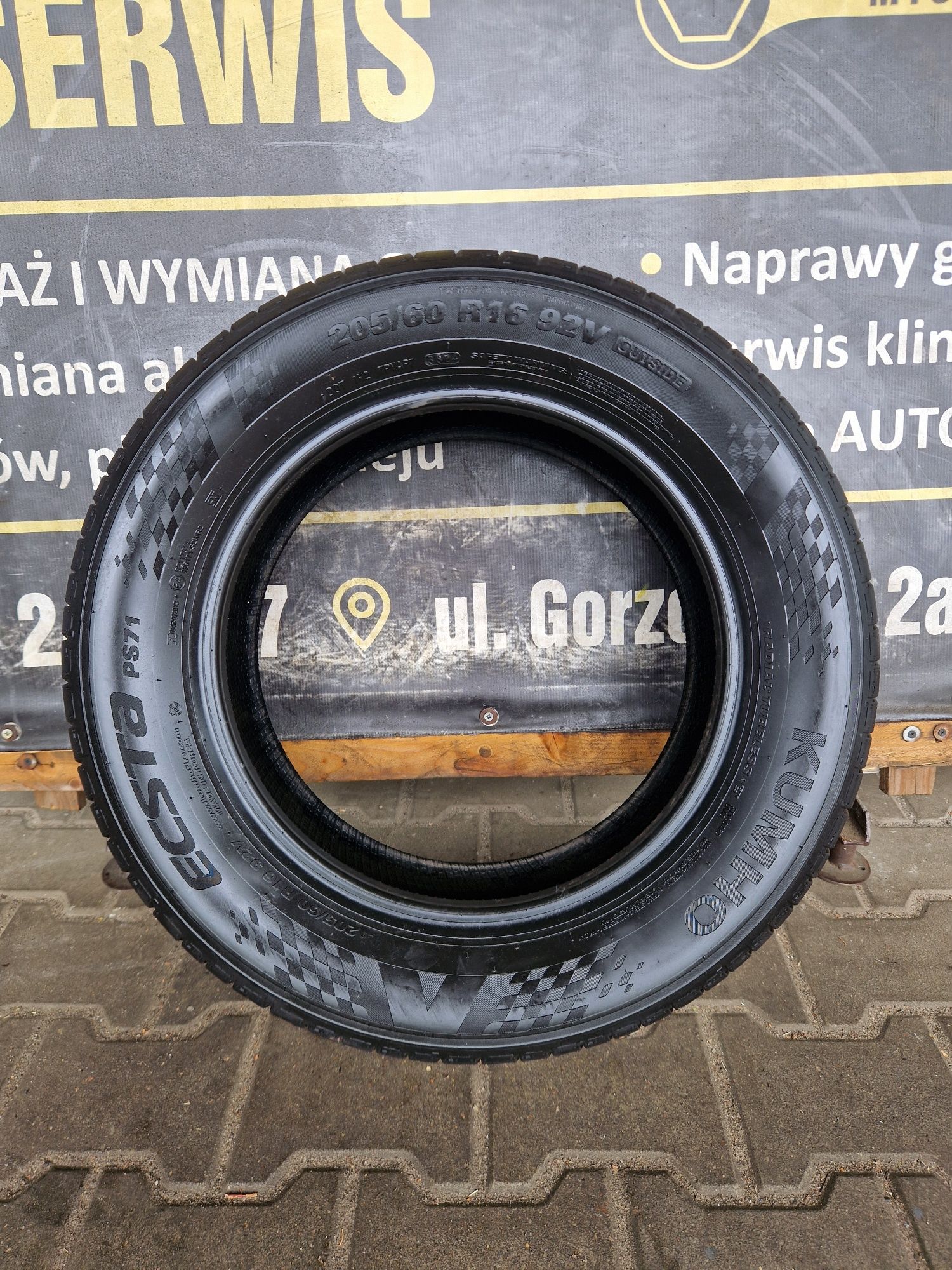 Opony letnie 205/60/16 Kumho Ecsta PS71
