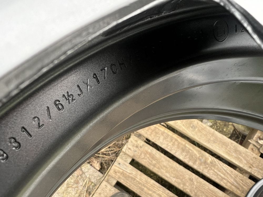 3xfelga stalowa 17” HONDA (5x114,3 ET50) - nowa