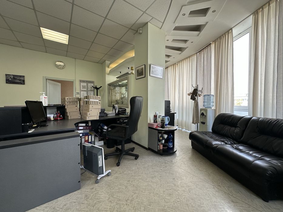 Продаж офісу! Проспект Поля!