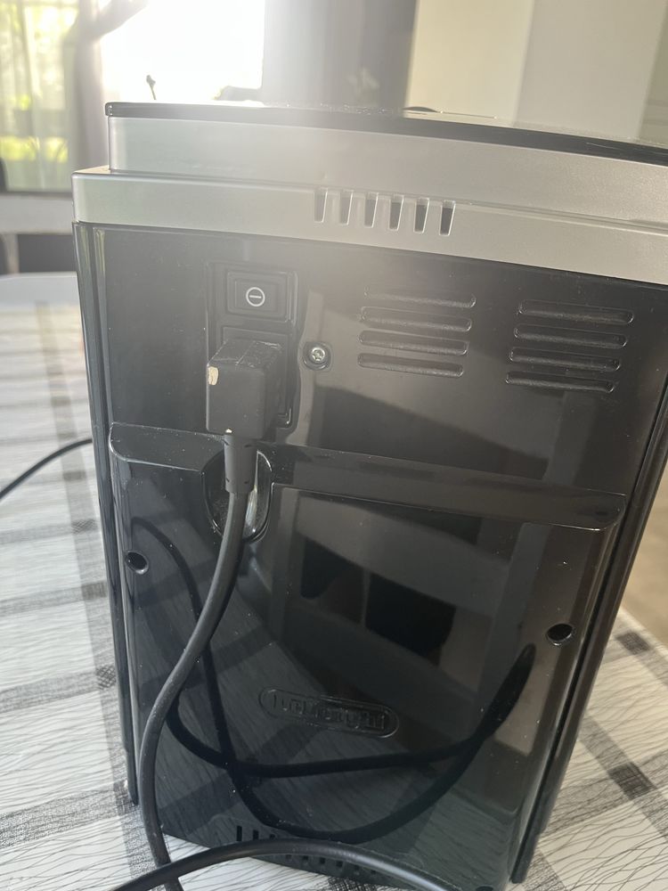 Ekspres do kawy DeLonghi Magnifica S, nieszczelny spieniacz do mleka