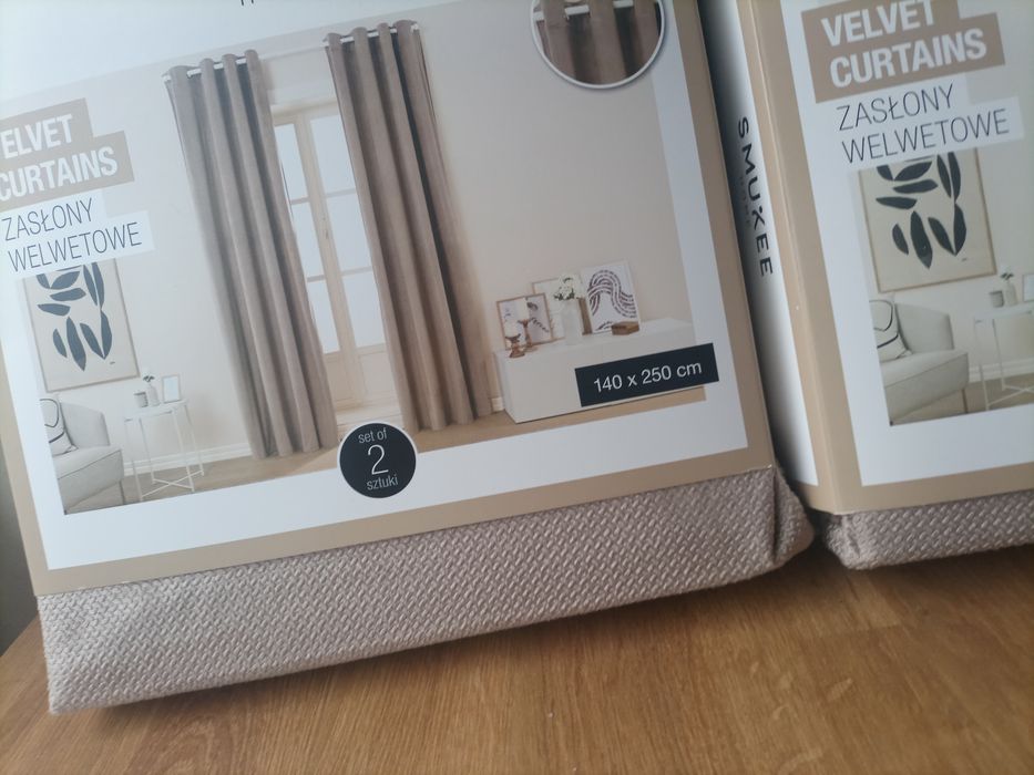 4 zasłony welwetowe na kółkach przelotkach Smukee 4x zasłona beżowa