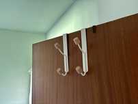 Cabide / gancho para porta em metal e madeira