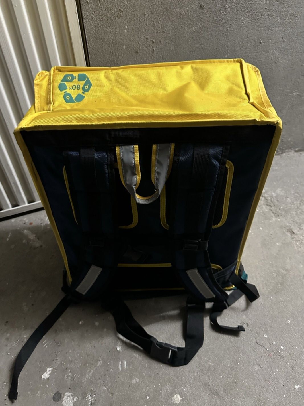 mochila glovo maior como nova diversos compartimentos