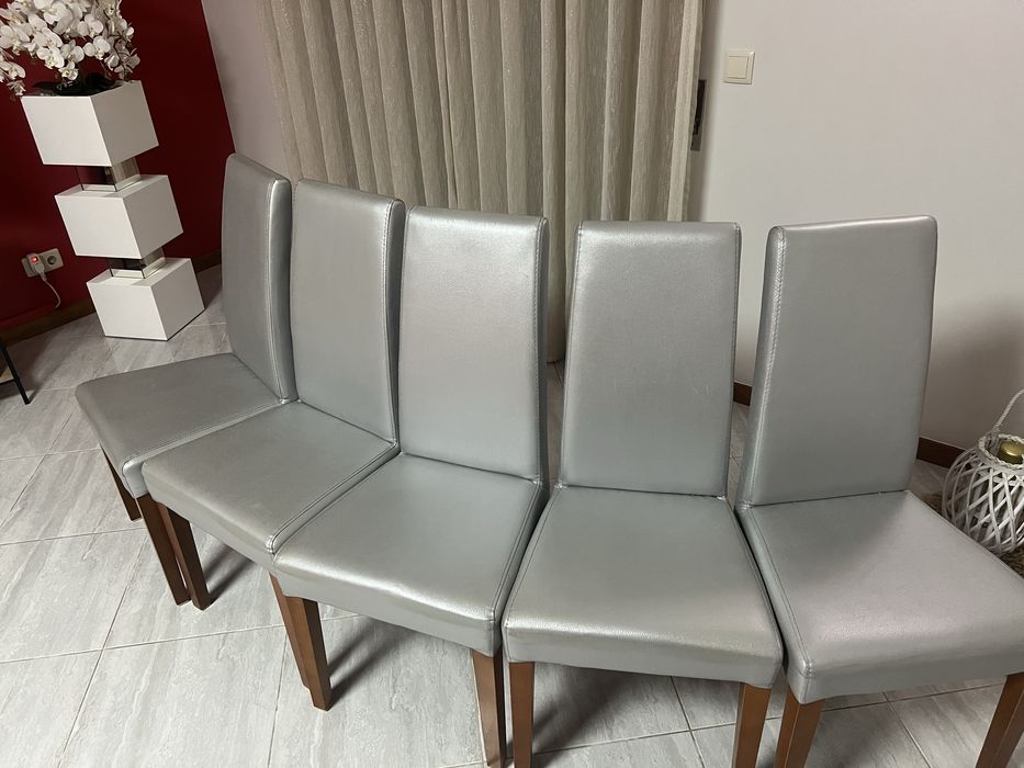 Vendo jogo de 6 Cadeiras