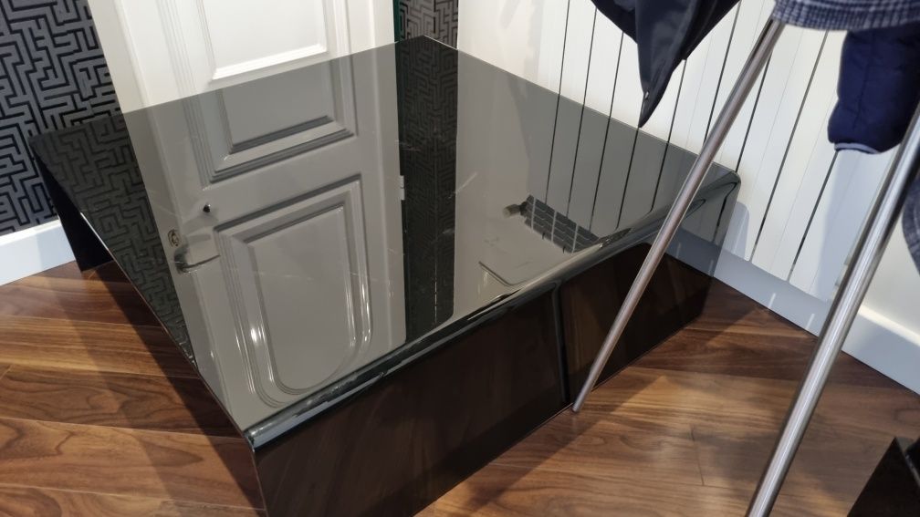 Mesa de Centro em vidro