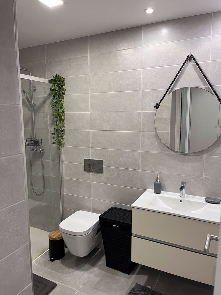 Quarto individual com WC privativo
