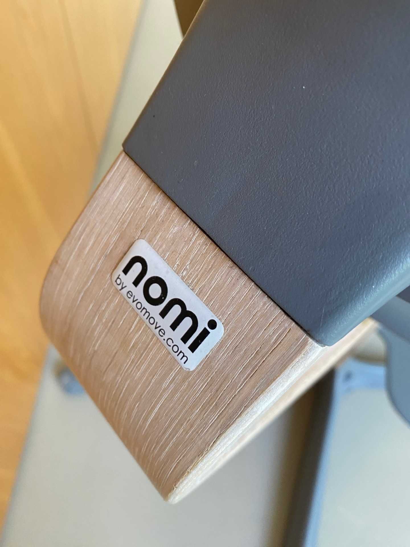 krzesło ergonomiczne dla dziecka NOMI