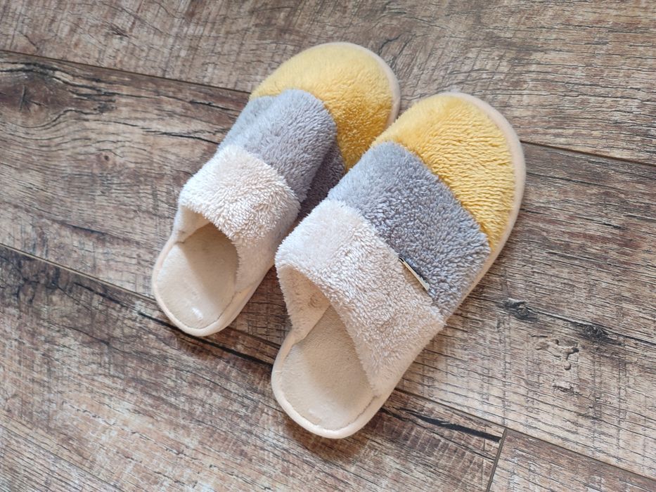 Кімнатні капці 40 р