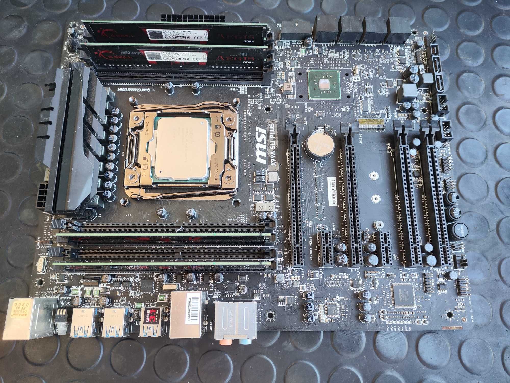 MSI X99 SLI PLUS e5-2697 V3 32gb